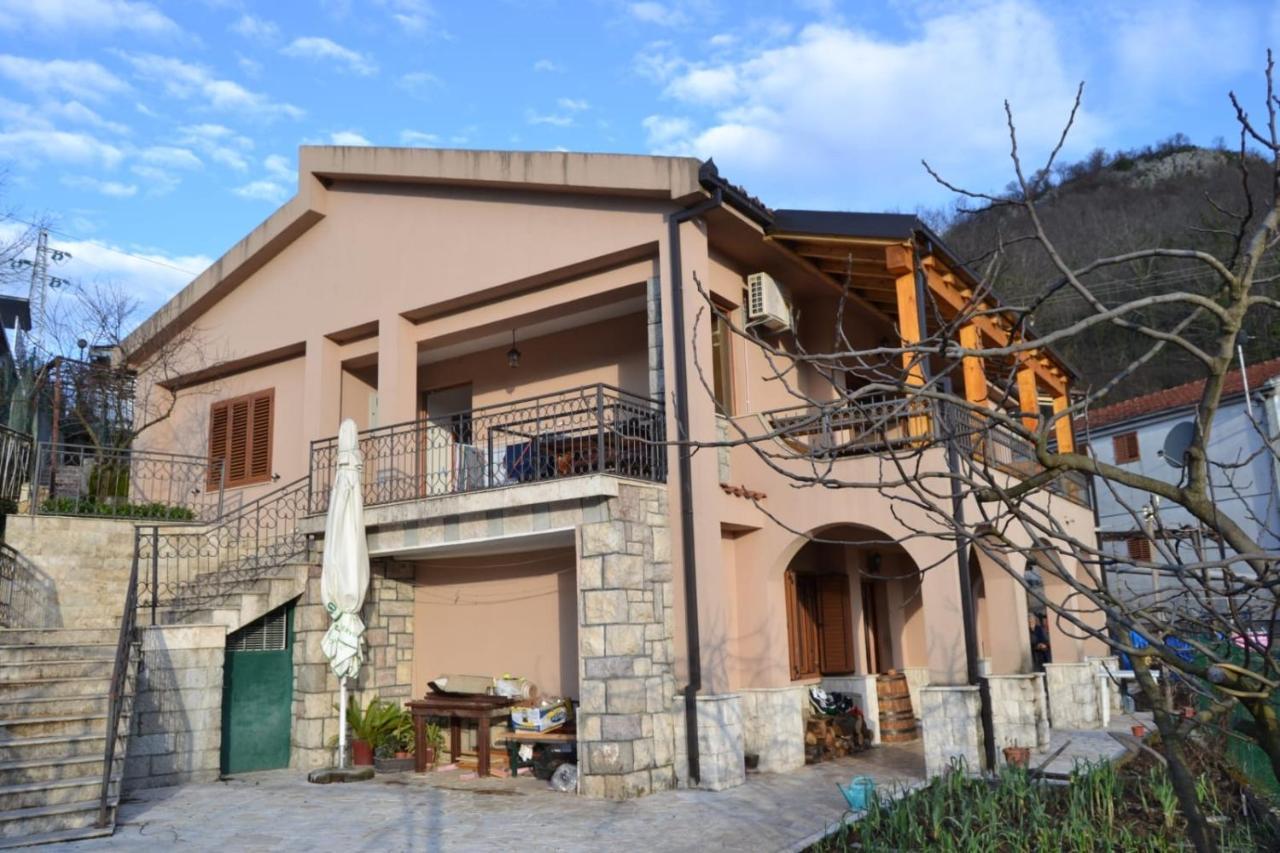 فيربازار Guest House Radoman المظهر الخارجي الصورة